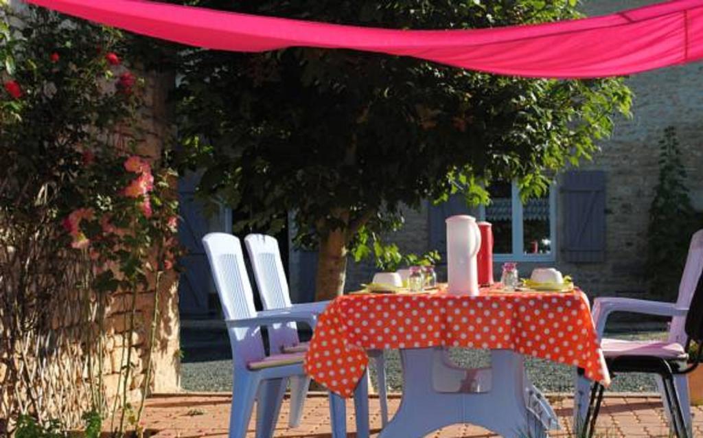 La Poussardiere Saint-Martin-sous-Mouzeuil Quarto foto